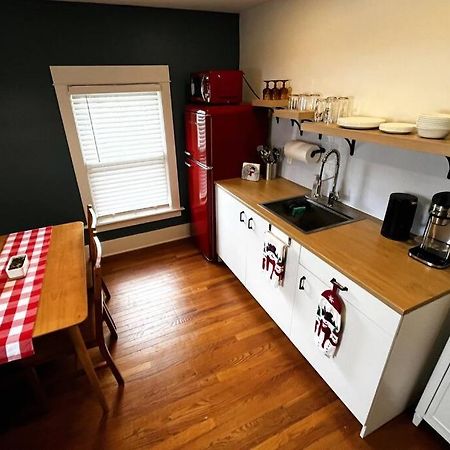 Fiesinger House - Private 3-Bd Unit In Historic Home, Downtown Sandusky Extérieur photo
